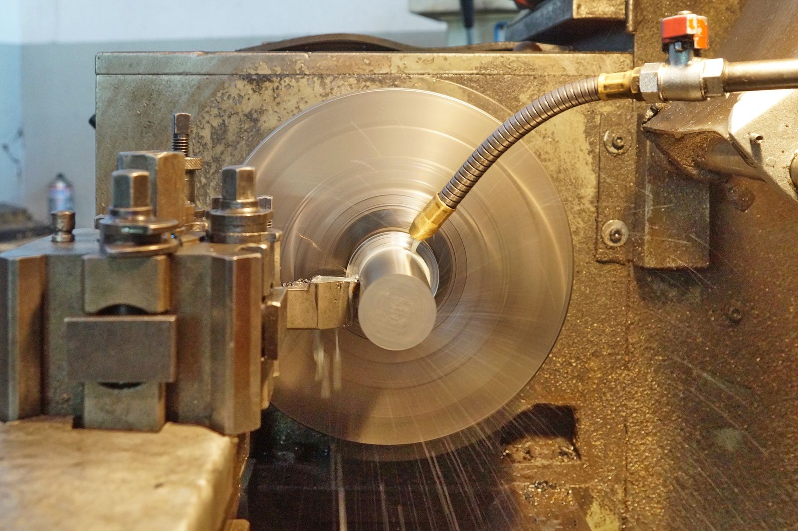 CNC turning / mill-turn
